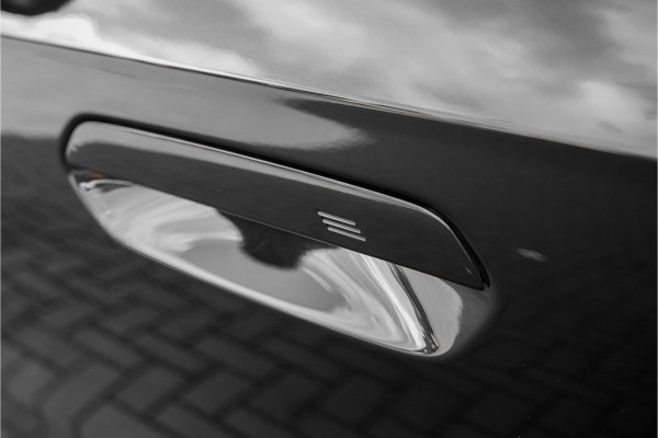BMW X1 xDrive25e M-Sport Pano Trekhaak Stoelverw 19"
