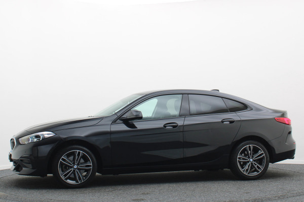 BMW 2 Serie Gran Coupé 218i Introduction Edition Automaat LED, Apple Carplay, Sfeerverlichting, Stuur-/Stoelverwarming, PDC