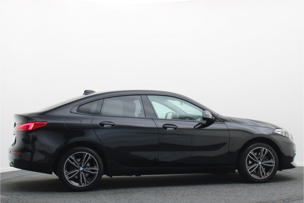 BMW 2 Serie Gran Coupé 218i Introduction Edition Automaat LED, Apple Carplay, Sfeerverlichting, Stuur-/Stoelverwarming, PDC