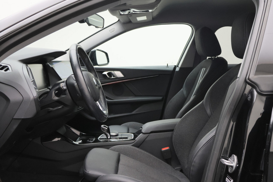 BMW 2 Serie Gran Coupé 218i Introduction Edition Automaat LED, Apple Carplay, Sfeerverlichting, Stuur-/Stoelverwarming, PDC