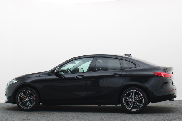 BMW 2 Serie Gran Coupé 218i Introduction Edition Automaat LED, Apple Carplay, Sfeerverlichting, Stuur-/Stoelverwarming, PDC
