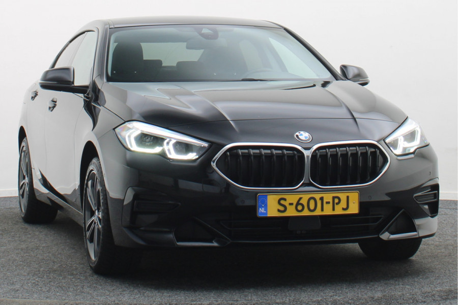 BMW 2 Serie Gran Coupé 218i Introduction Edition Automaat LED, Apple Carplay, Sfeerverlichting, Stuur-/Stoelverwarming, PDC