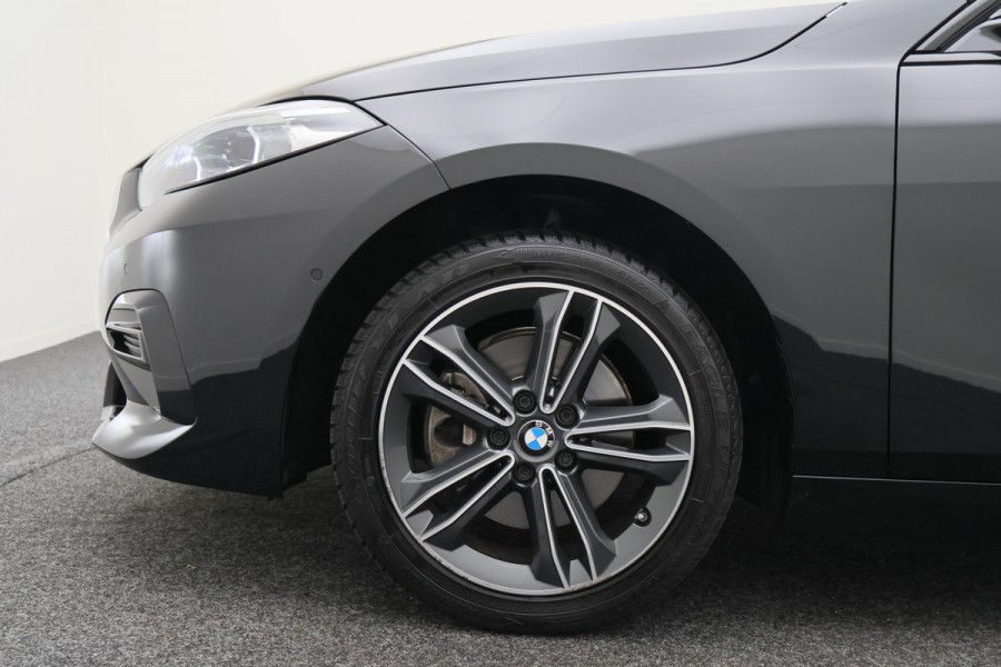 BMW 2 Serie Gran Coupé 218i Introduction Edition Automaat LED, Apple Carplay, Sfeerverlichting, Stuur-/Stoelverwarming, PDC