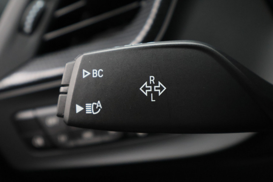 BMW 2 Serie Gran Coupé 218i Introduction Edition Automaat LED, Apple Carplay, Sfeerverlichting, Stuur-/Stoelverwarming, PDC