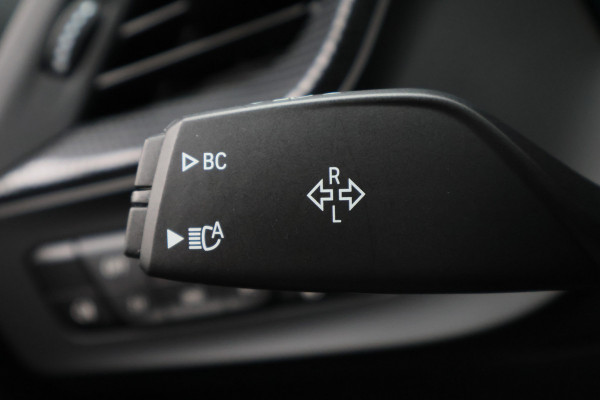 BMW 2 Serie Gran Coupé 218i Introduction Edition Automaat LED, Apple Carplay, Sfeerverlichting, Stuur-/Stoelverwarming, PDC