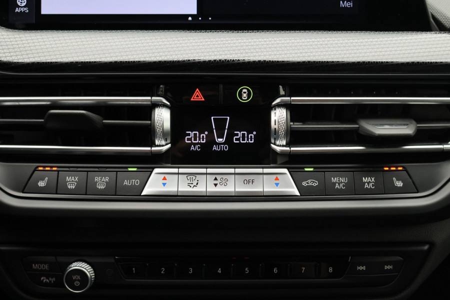 BMW 2 Serie Gran Coupé 218i Introduction Edition Automaat LED, Apple Carplay, Sfeerverlichting, Stuur-/Stoelverwarming, PDC