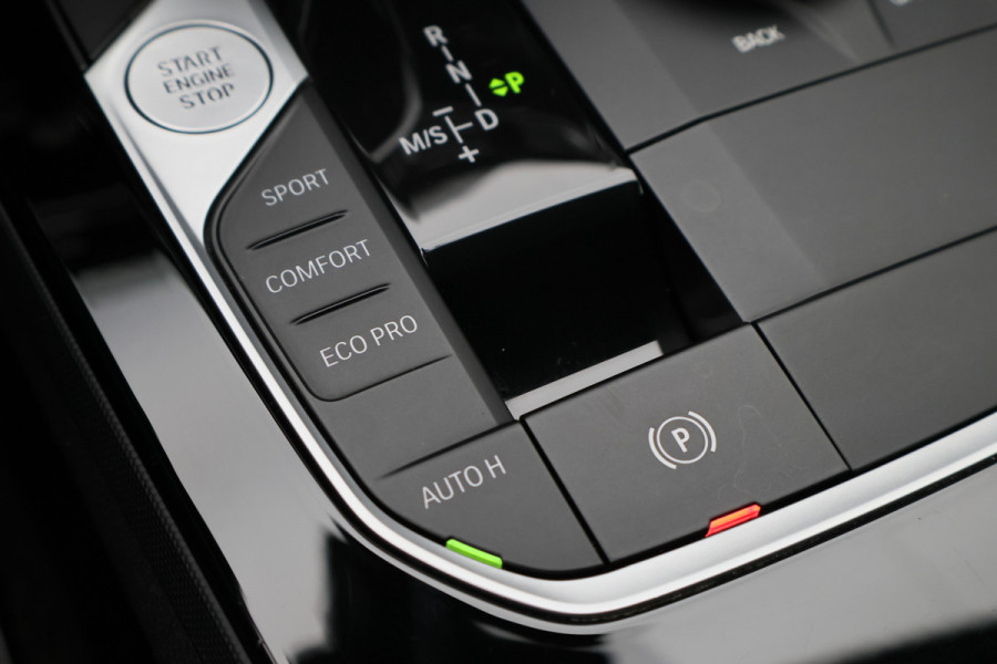 BMW 2 Serie Gran Coupé 218i Introduction Edition Automaat LED, Apple Carplay, Sfeerverlichting, Stuur-/Stoelverwarming, PDC