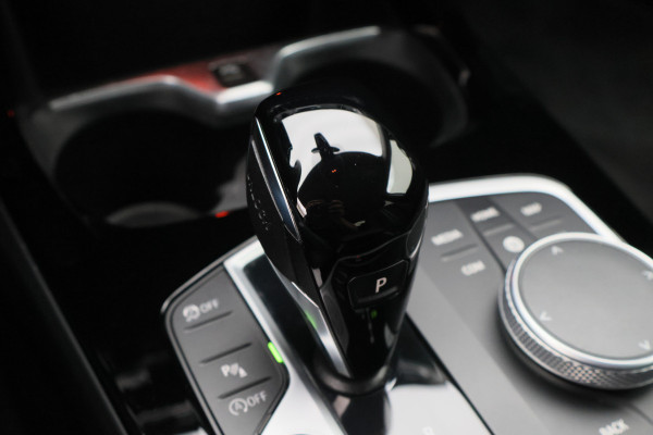 BMW 2 Serie Gran Coupé 218i Introduction Edition Automaat LED, Apple Carplay, Sfeerverlichting, Stuur-/Stoelverwarming, PDC