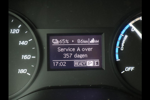 Mercedes-Benz eVito eVito LANG 41 kWh + STOELVERW. | APPLE CARPLAY | IMPERIAAL | DAB | 3-ZITS