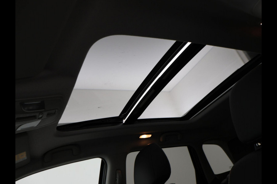 Suzuki Vitara 1.4 140 PK BOOSTERJET ALLGRIP STIJL + TREKHAAK | PANORAMA | CARPLAY | ADAPTIVE CRUISE | CAMERA | STOELVERW.