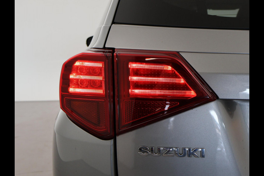 Suzuki Vitara 1.4 140 PK BOOSTERJET ALLGRIP STIJL + TREKHAAK | PANORAMA | CARPLAY | ADAPTIVE CRUISE | CAMERA | STOELVERW.