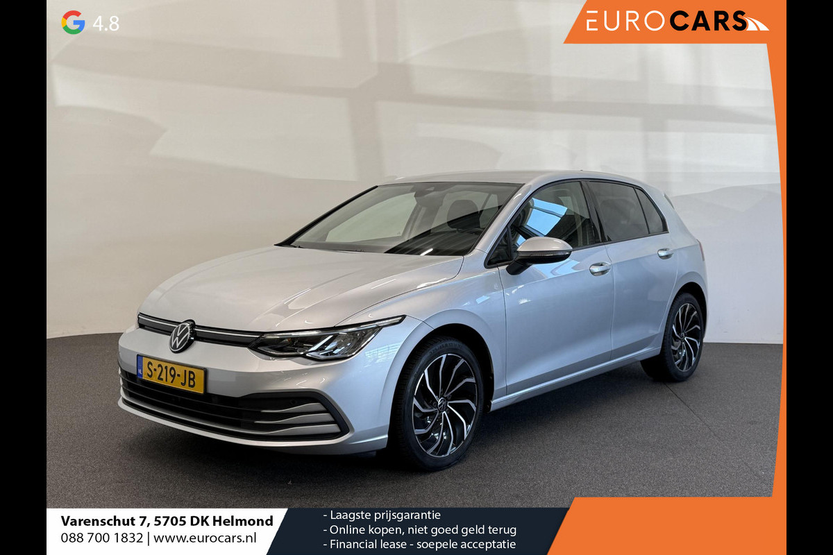 Volkswagen Golf 1.0 TSI 110pk Life Lounge Apple Carplay Android Auto Parkeersensoren Cruise Control DAB Climate Control LED Koplampen Bluetooth Lichtmetalen Velgen