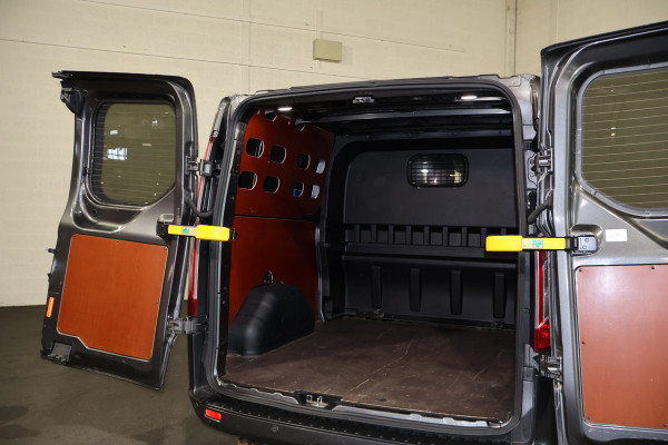 Ford Transit Custom 2.0 TDCI L2H1 Limited DC Automaat
