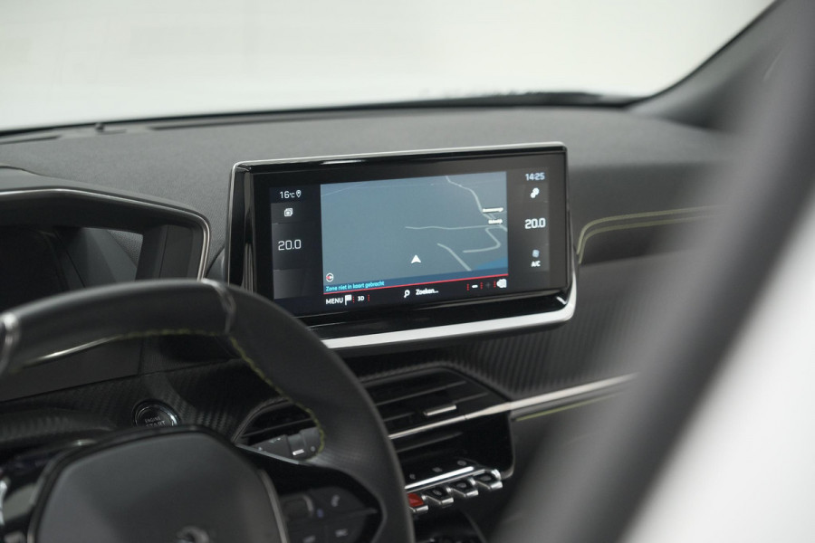 Peugeot 2008 PureTech 130 GT | Elektrisch Panoramadak | Camera | Dodehoekdetectie | Navigatie