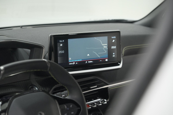 Peugeot 2008 PureTech 130 GT | Elektrisch Panoramadak | Camera | Dodehoekdetectie | Navigatie
