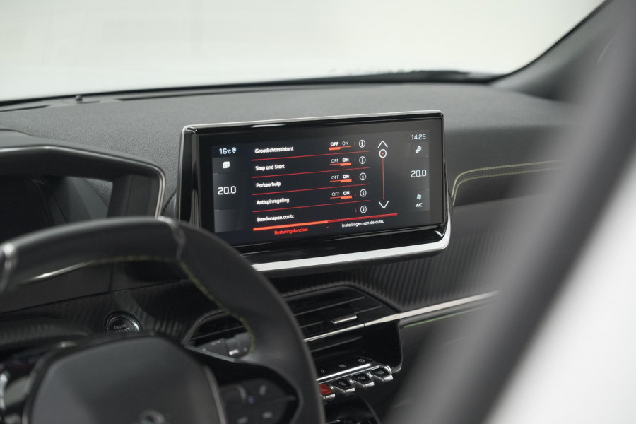 Peugeot 2008 PureTech 130 GT | Elektrisch Panoramadak | Camera | Dodehoekdetectie | Navigatie