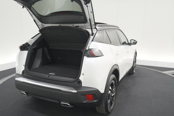 Peugeot 2008 PureTech 130 GT | Elektrisch Panoramadak | Camera | Dodehoekdetectie | Navigatie