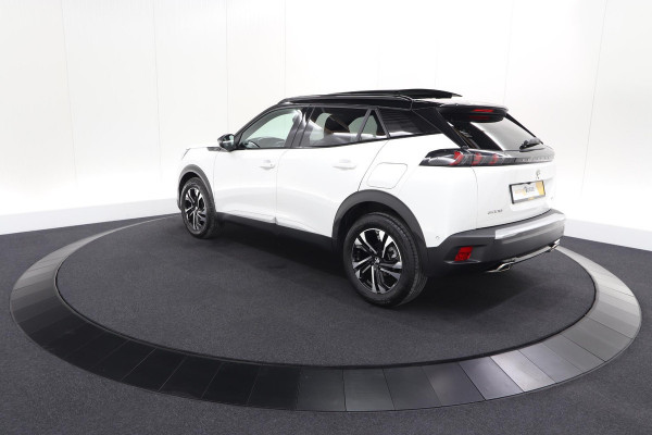 Peugeot 2008 PureTech 130 GT | Elektrisch Panoramadak | Camera | Dodehoekdetectie | Navigatie