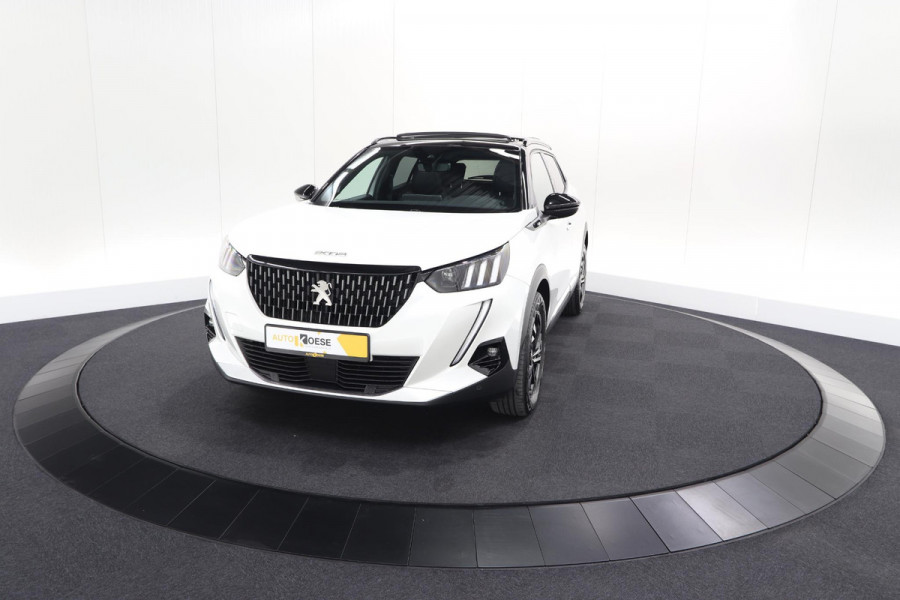 Peugeot 2008 PureTech 130 GT | Elektrisch Panoramadak | Camera | Dodehoekdetectie | Navigatie