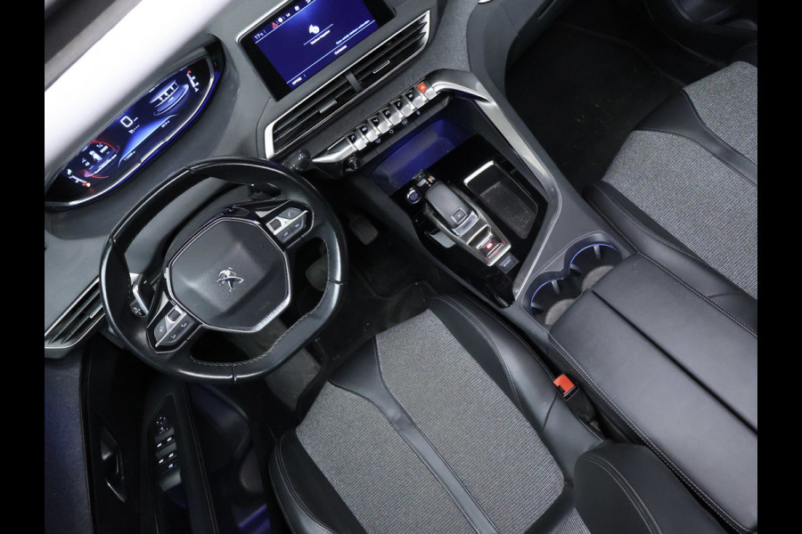 Peugeot 3008 1.2 PureTech Allure Sport (SCHUIFDAK,APPLE CARPLAY,NAVI,CAMERA,360 VIEW,CLIMATE,CRUISE,GETINT,TREKHAAK,SPORTSTOELEN)
