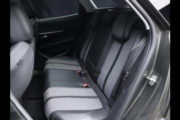 Peugeot 3008 1.2 PureTech Allure Sport (SCHUIFDAK,APPLE CARPLAY,NAVI,CAMERA,360 VIEW,CLIMATE,CRUISE,GETINT,TREKHAAK,SPORTSTOELEN)
