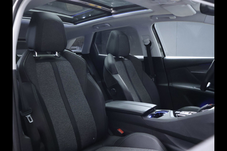 Peugeot 3008 1.2 PureTech Allure Sport (SCHUIFDAK,APPLE CARPLAY,NAVI,CAMERA,360 VIEW,CLIMATE,CRUISE,GETINT,TREKHAAK,SPORTSTOELEN)