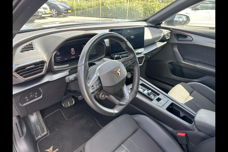 CUPRA Formentor 1.4 e-Hybrid VZ Performance | Nieuw binnen! | Meer foto’s volgen | Wegklapbare trekhaak | Adaptive cruise control | Stuur & Stoelverwarming | Camera | Memory Seats