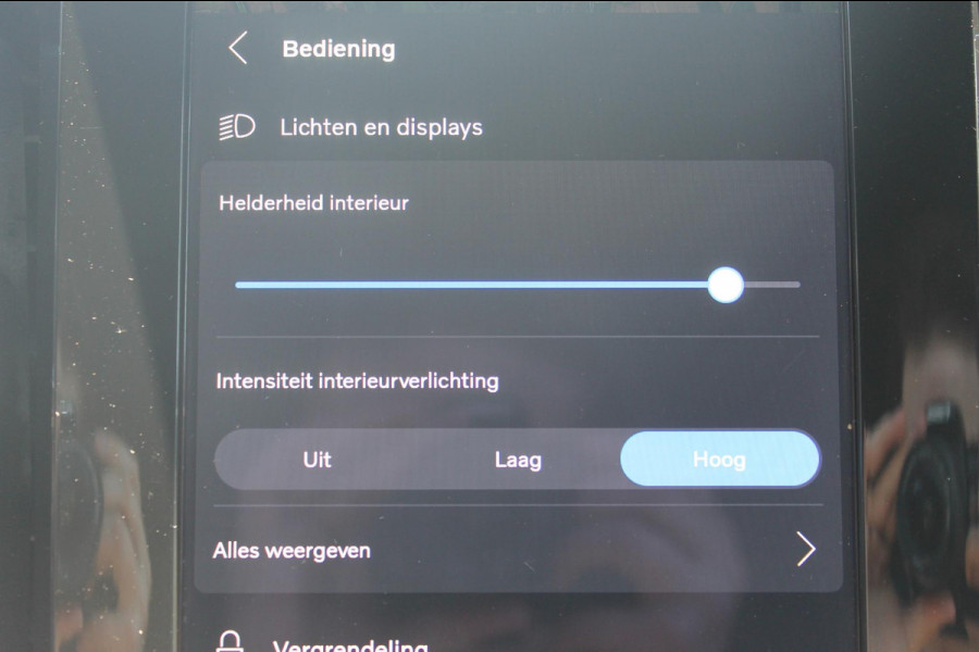 Volvo XC40 B4 211PK Automaat Plus Dark Semi elektrisch wegklapbare trekhaak / Verwarmbare voorruit / Google infotainment / Elektrisch bedienbare bestuurdersstoel met geheugen