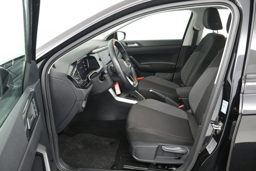 Volkswagen Polo 1.0 TSI Life Business (VIRTUAL, STOELVERWARMING, CAMERA, PDC V/A, CARPLAY, CRUISE ADAPTIEF, 1e EIGENAAR)