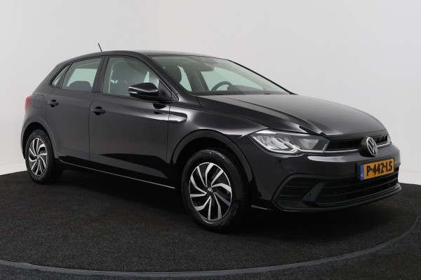 Volkswagen Polo 1.0 TSI Life Business (VIRTUAL, STOELVERWARMING, CAMERA, PDC V/A, CARPLAY, CRUISE ADAPTIEF, 1e EIGENAAR)