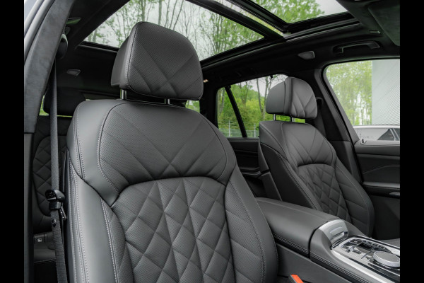 BMW X5 xDrive50e M-Sport - Skylounge - Bowers & Wilkins - Active Steering