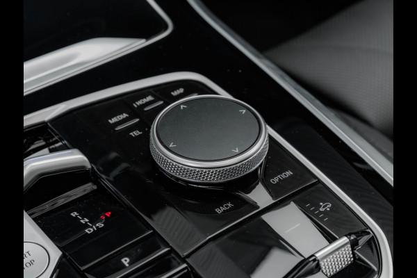 BMW X5 xDrive50e M-Sport - Skylounge - Bowers & Wilkins - Active Steering