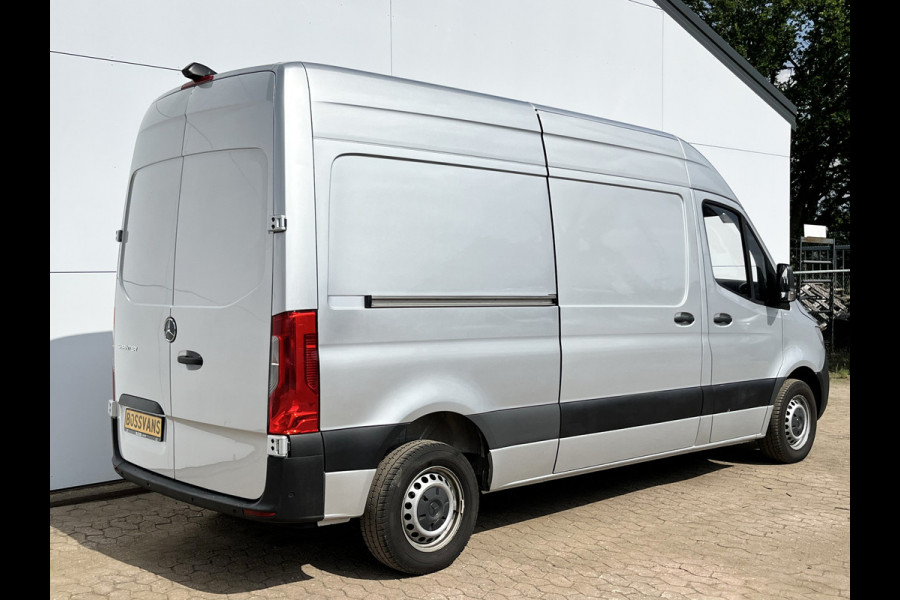 Mercedes-Benz Sprinter 215 1.9 CDI L2H2 Automaat L2H2 Climate Control Camera Carplay Parkeersensoren V+A