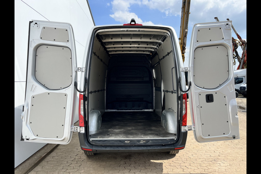 Mercedes-Benz Sprinter 215 1.9 CDI L2H2 Automaat L2H2 Climate Control Camera Carplay Parkeersensoren V+A