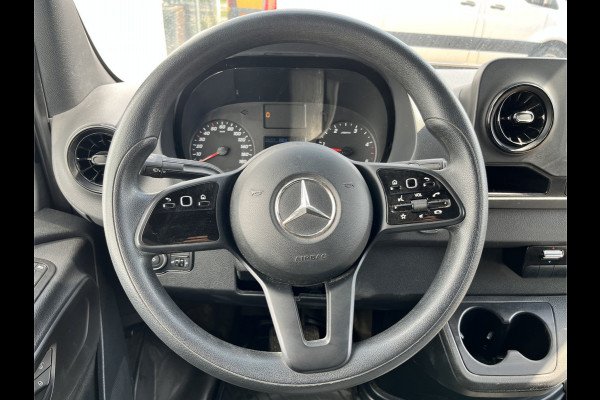 Mercedes-Benz Sprinter 215 1.9 CDI L2H2 Automaat L2H2 Climate Control Camera Carplay Parkeersensoren V+A