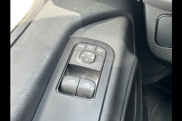 Mercedes-Benz Sprinter 215 1.9 CDI L2H2 Automaat L2H2 Climate Control Camera Carplay Parkeersensoren V+A