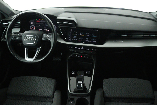 Audi A3 Sportback 35 TFSI Business edition (NAVIGATIE, PDC, ADAPTIEVE CRUISE, CARPLAY, 1e EIGENAAR, GOED ONDERHOUDEN)