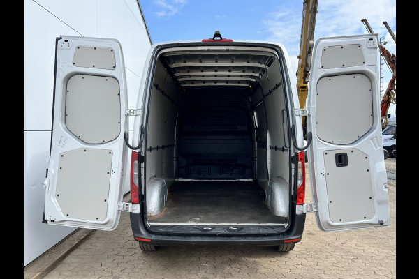 Mercedes-Benz Sprinter 215 1.9 CDI L2H2 Automaat L2H2 Climate Control Camera Carplay Parkeersensoren V+A