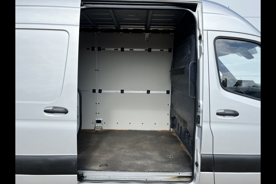 Mercedes-Benz Sprinter 215 1.9 CDI L2H2 Automaat L2H2 Climate Control Camera Carplay Parkeersensoren V+A