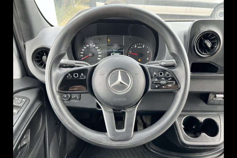 Mercedes-Benz Sprinter 215 1.9 CDI L2H2 Automaat L2H2 Climate Control Camera Carplay Parkeersensoren V+A