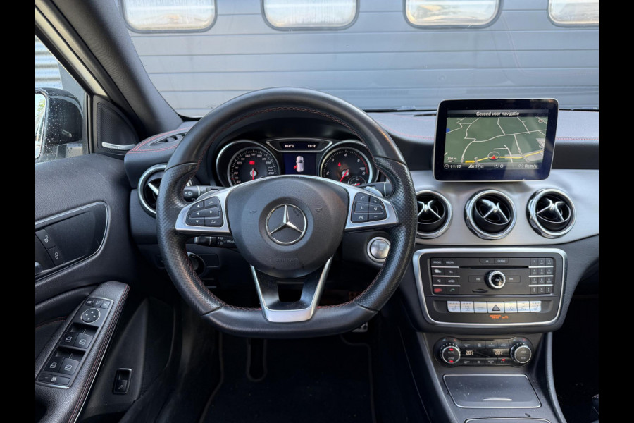 Mercedes-Benz GLA 220 d AMG | Panoramadak | 360* Camera | Harmon Kardon | Night Pakket |
