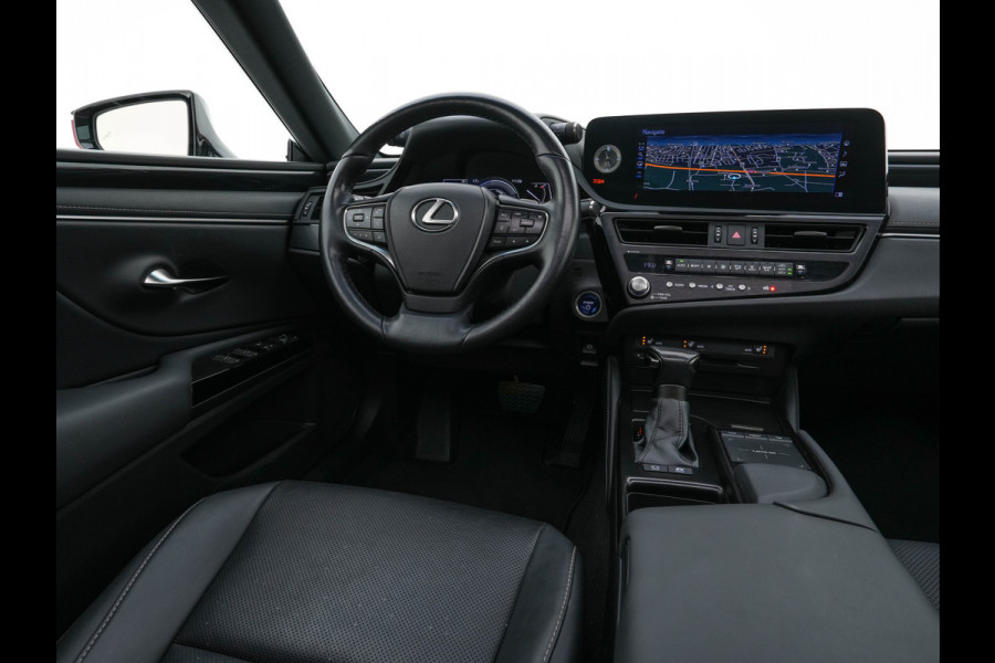 Lexus ES 300h Business Line (INCL.BTW) Aut. *PANO | LEATHER | FULL-LED | ADAPTIVE-CRUISE | BLIND-SPOT | KEYLESS | CAMERA | HEATED-COMFORTSEATS | NAVI-FULLMAP | PRIVACY-GLASS | SHIFT-PADDLES | ECC | PDC | 19''ALU*