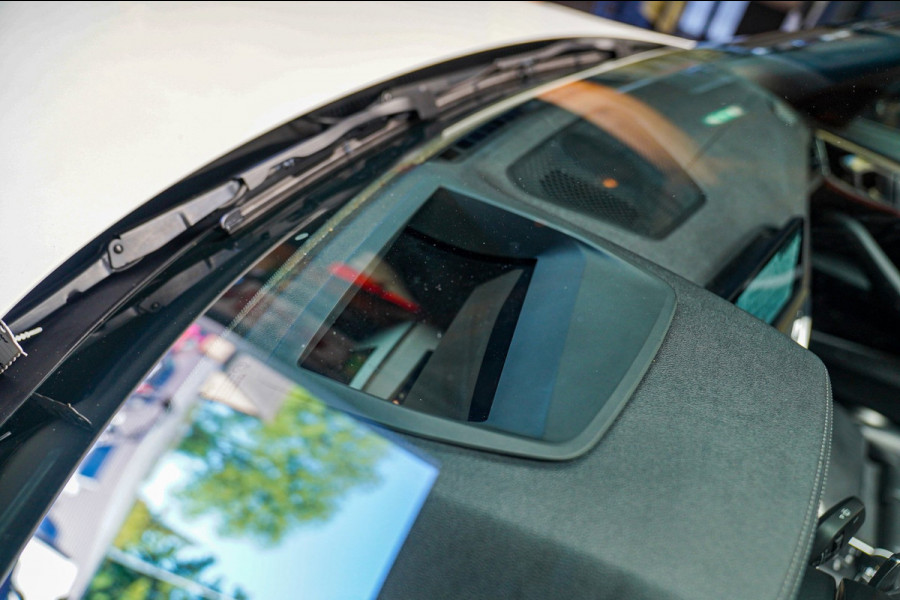 BMW 4 Serie Cabrio M440i xDrive High Executive | Laser LED | Driving Assistant Professional | Luxe Leder | Stoelkoeling | HuD