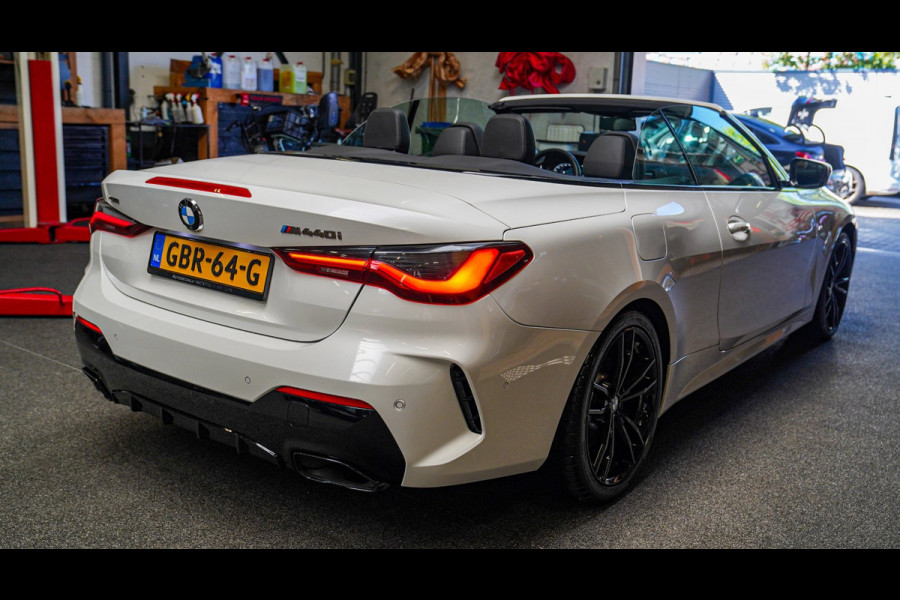 BMW 4 Serie Cabrio M440i xDrive High Executive | Laser LED | Driving Assistant Professional | Luxe Leder | Stoelkoeling | HuD