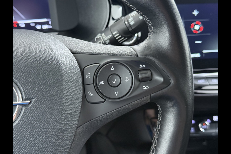 Opel CORSA-E Elegance 50 kWh SOH 93% Navi Ecc 360°Camera Apple Carplay Android Auto Cruise Control Pdc Dodehoek detectie Keyless Draadloze telefoonlader Privacy Glas Lmv Isofix Led Regen-Lichtsensor Lane Assist Origineel Nederlandse Auto Zeer compleet!