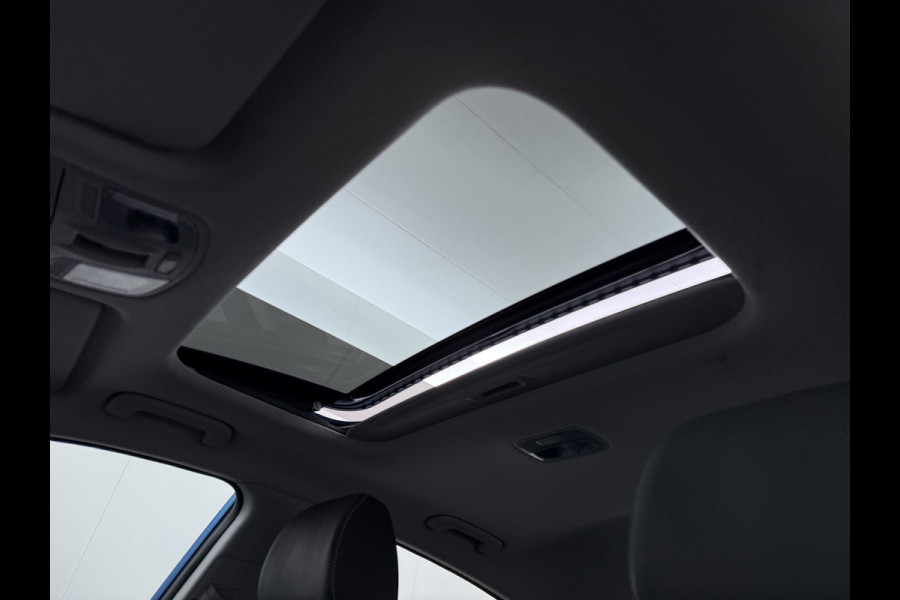 Hyundai IONIQ Premium EV SOH 99,9% Panorama-Schuifdak Adap.Cruise Leder+Memory Navi Ecc Trekhaak Infinity®-Audio Camera Apple Carplay Android  Stoel+Stuurverwarming Elek.Stoelen Lmv Bluetooth Dodehoek+Lane Assist VESS Origineel Nederlandse Auto