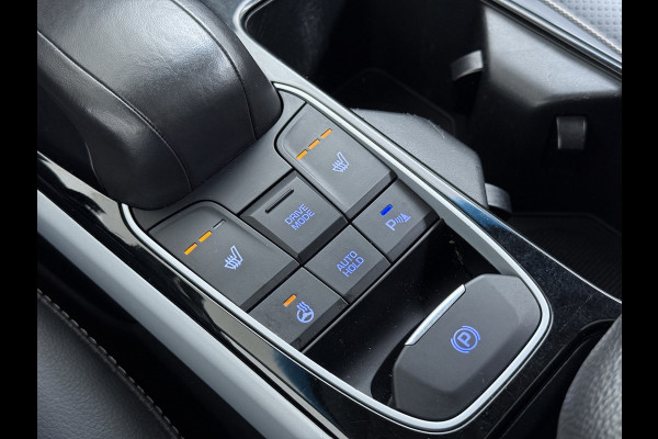 Hyundai IONIQ Premium EV SOH 99,9% Panorama-Schuifdak Adap.Cruise Leder+Memory Navi Ecc Trekhaak Infinity®-Audio Camera Apple Carplay Android  Stoel+Stuurverwarming Elek.Stoelen Lmv Bluetooth Dodehoek+Lane Assist VESS Origineel Nederlandse Auto