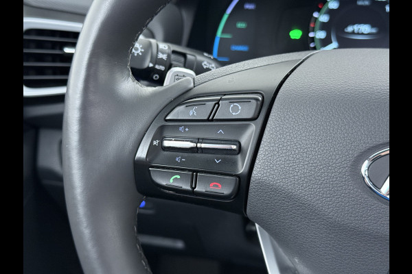 Hyundai IONIQ Premium EV SOH 99,9% Panorama-Schuifdak Adap.Cruise Leder+Memory Navi Ecc Trekhaak Infinity®-Audio Camera Apple Carplay Android  Stoel+Stuurverwarming Elek.Stoelen Lmv Bluetooth Dodehoek+Lane Assist VESS Origineel Nederlandse Auto