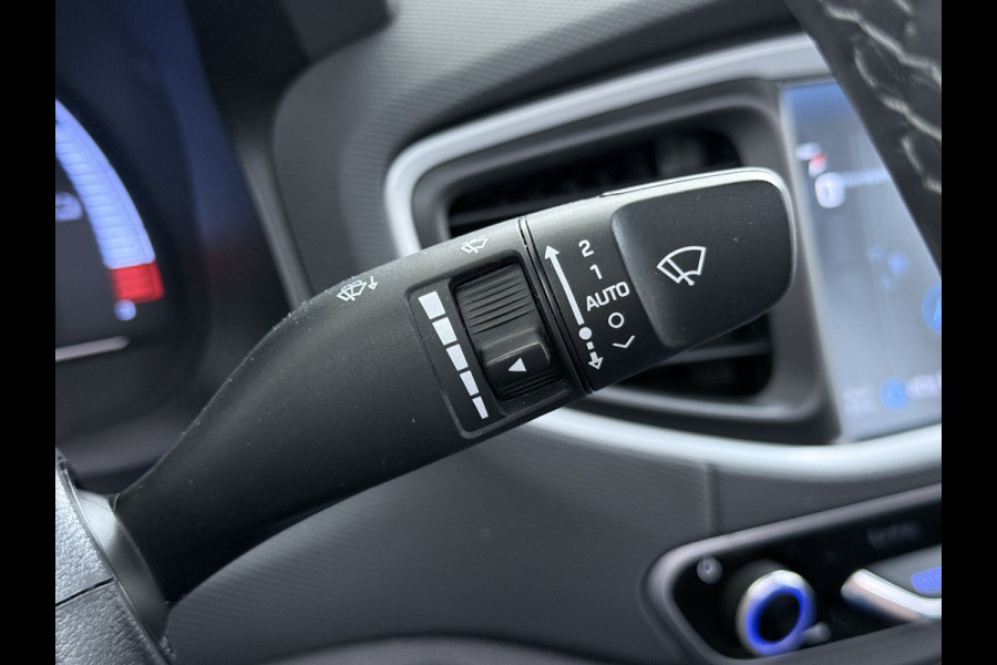 Hyundai IONIQ Premium EV SOH 99,9% Panorama-Schuifdak Adap.Cruise Leder+Memory Navi Ecc Trekhaak Infinity®-Audio Camera Apple Carplay Android  Stoel+Stuurverwarming Elek.Stoelen Lmv Bluetooth Dodehoek+Lane Assist VESS Origineel Nederlandse Auto