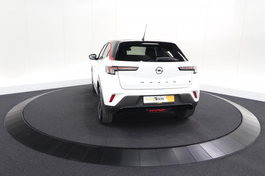 Opel Mokka Electric Level 4 50 kWh | SOH 97,5% | Adaptieve Cruise Control | Camera | Apple Carplay | Dodehoekdetectie